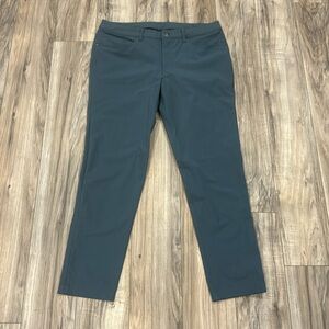 Lightly Used LuluLemon MENS ABC Slim 35Wx32L